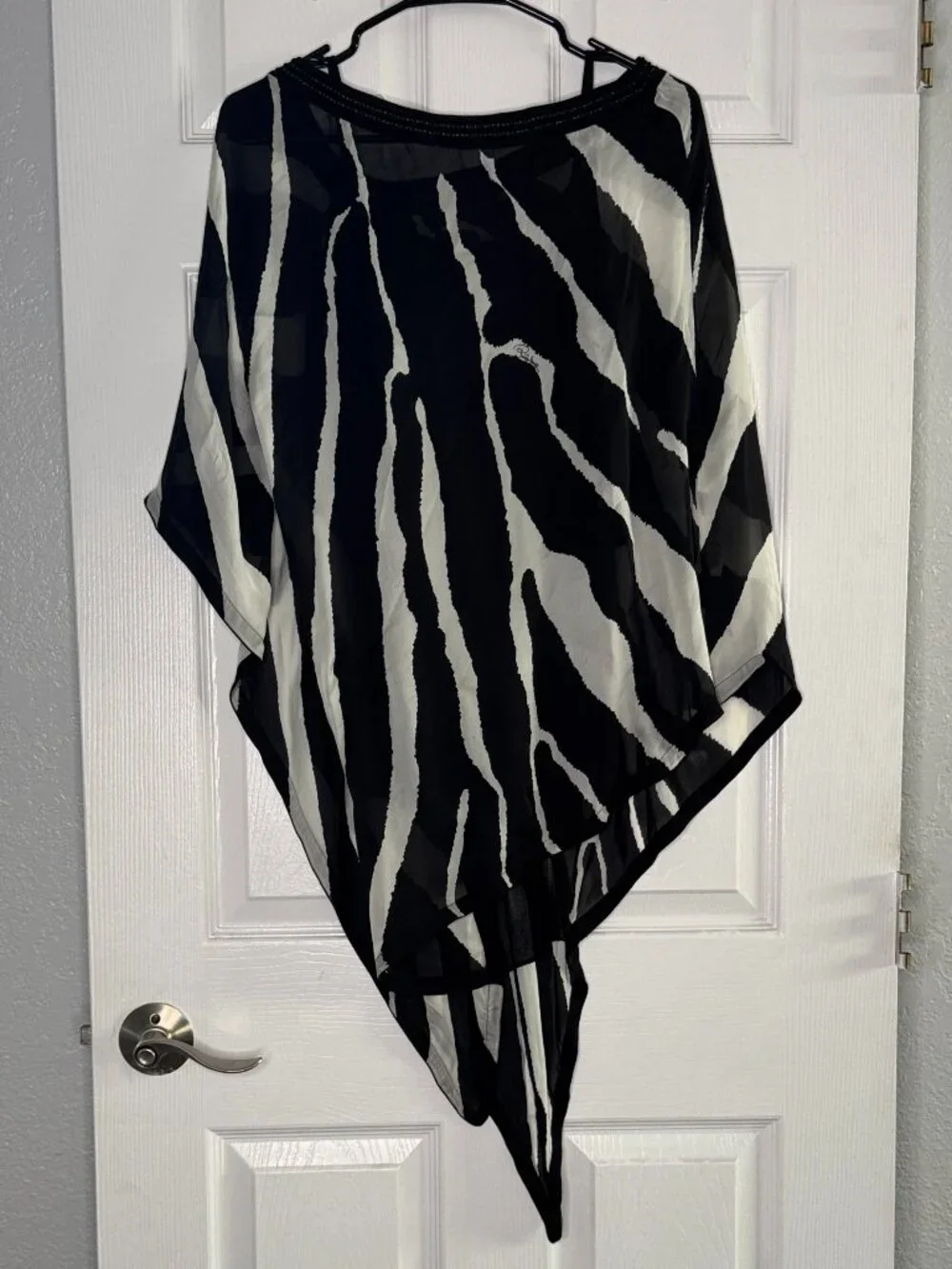 Roberto Cavalli Zebra cover up - Picture 1 of 4
